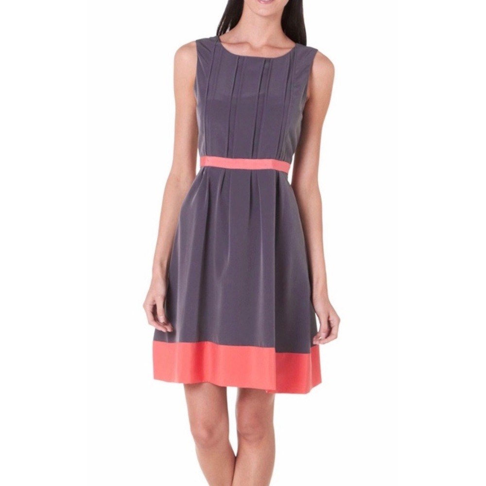 Jessica Simpson Colorblock Zipper Pleated Dress